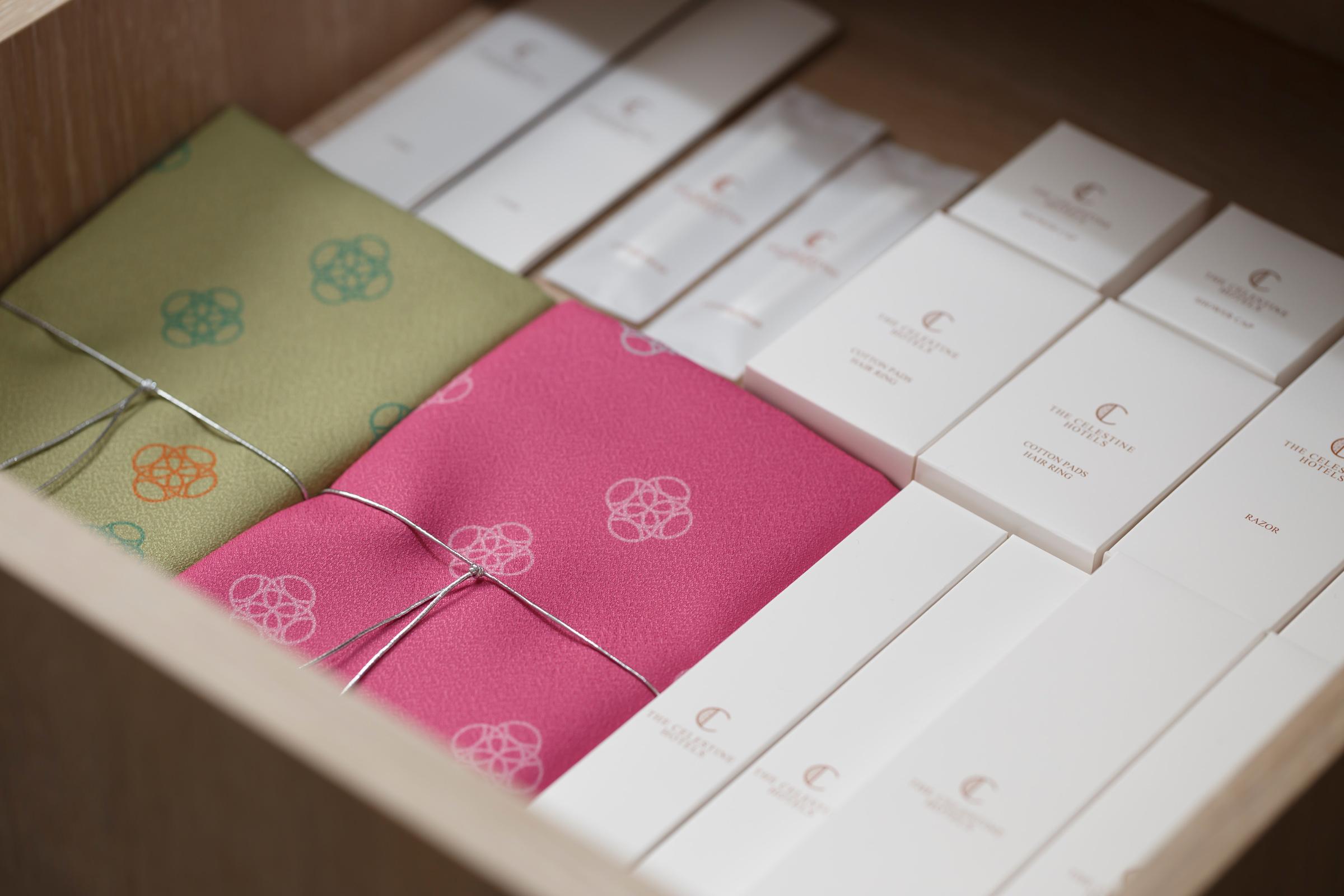 Hotel The Celestine Kyoto Gion Exteriör bild A drawer of the hotel's amenities