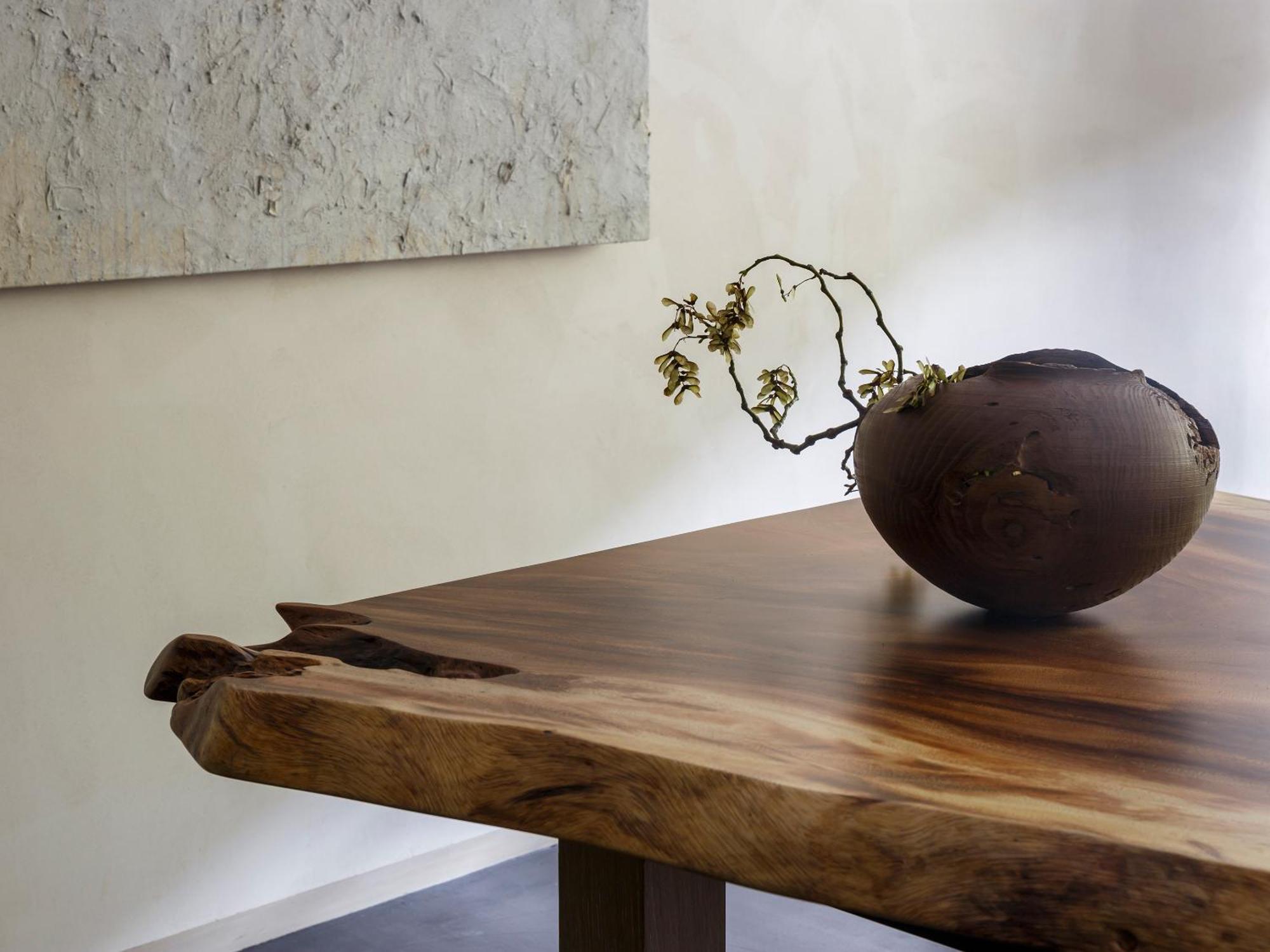 Hotel The Celestine Kyoto Gion Exteriör bild A table made from a slab of wood