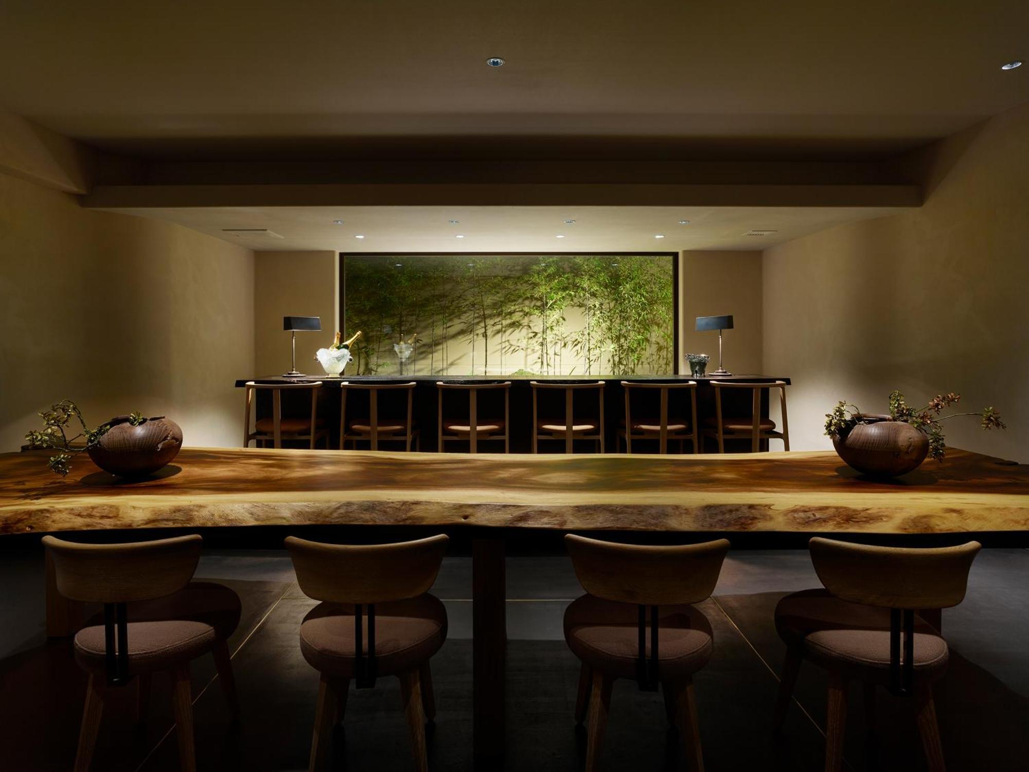 Hotel The Celestine Kyoto Gion Exteriör bild The bar at the hotel