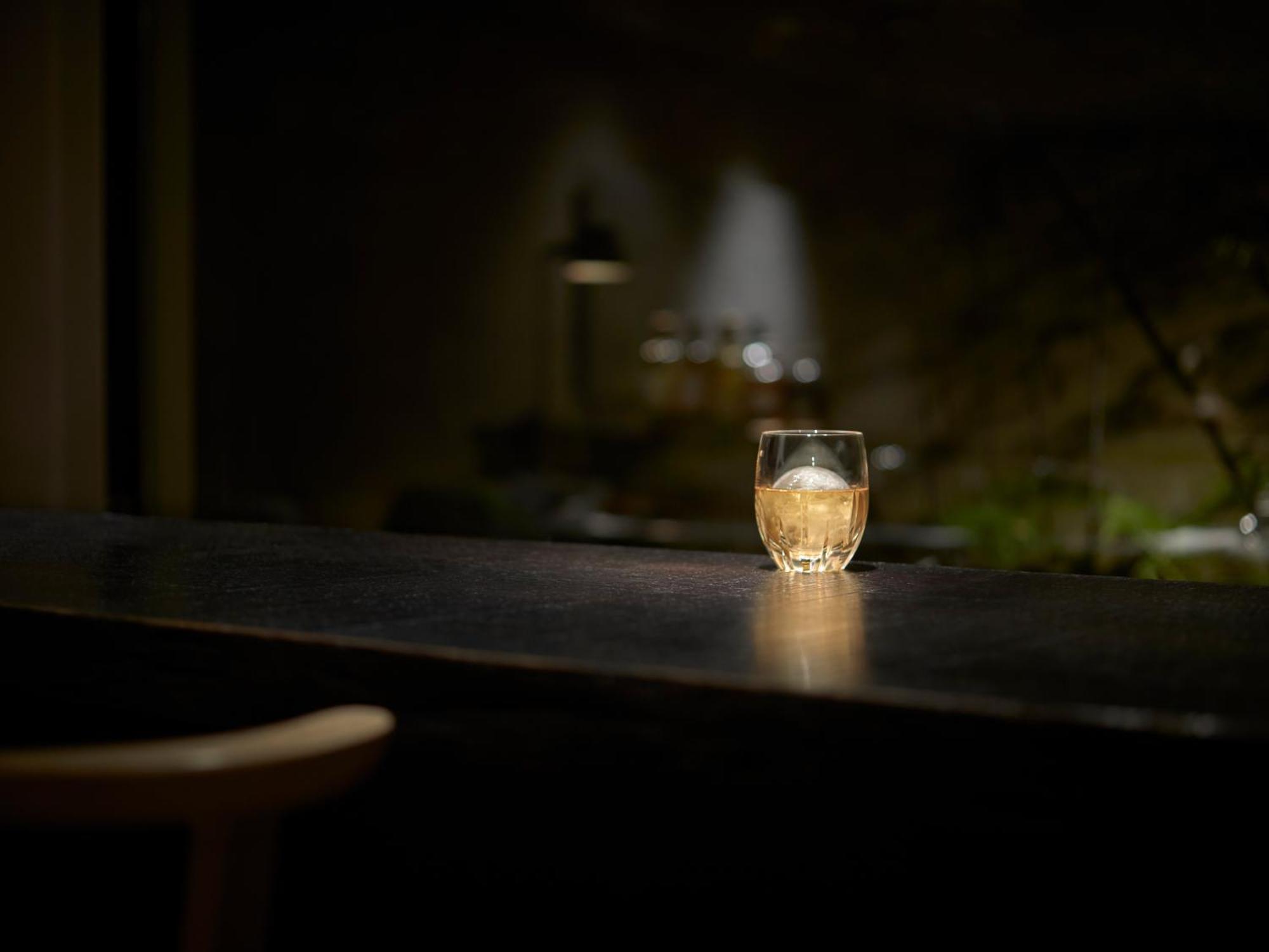 Hotel The Celestine Kyoto Gion Exteriör bild A glass of Japanese whisky